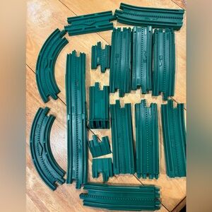 GeoTRAX Additional Green Railway Tracks Total 16 Pieces